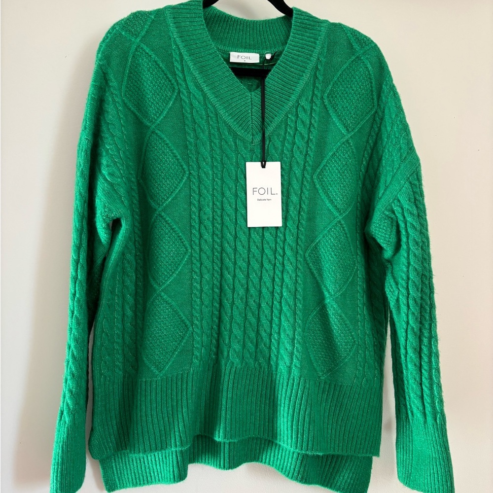 FOIL Women's Vibrant Green Oversized V-Neck Sweater